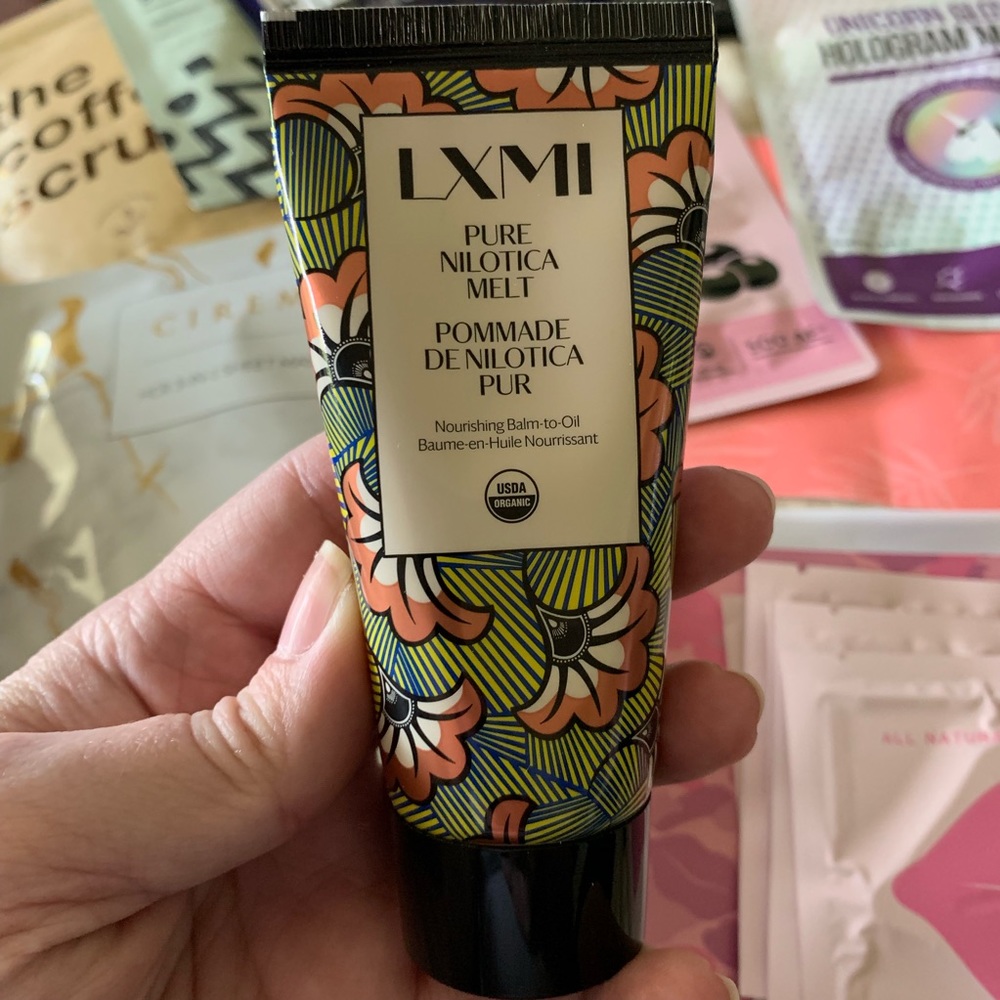 LXMI pomade melt skincare moisturizer to oil